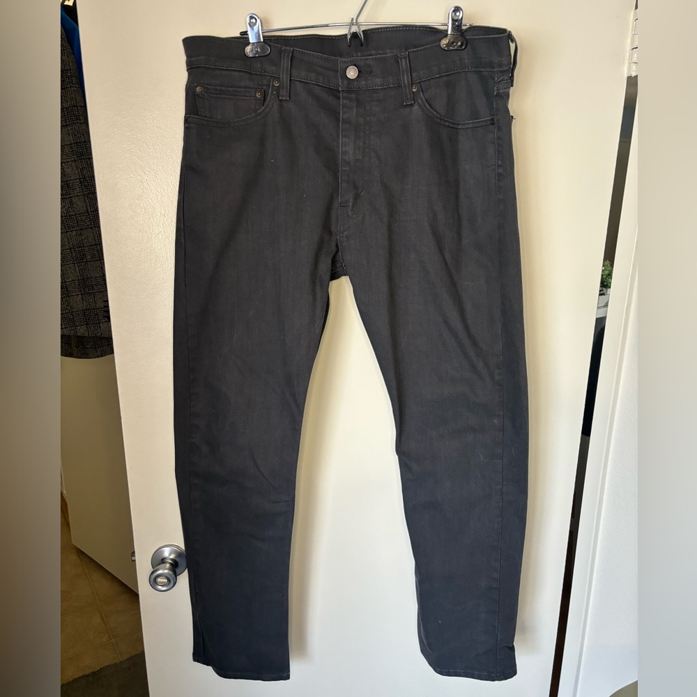 Men’s Levi’s Straight Leg Jeans